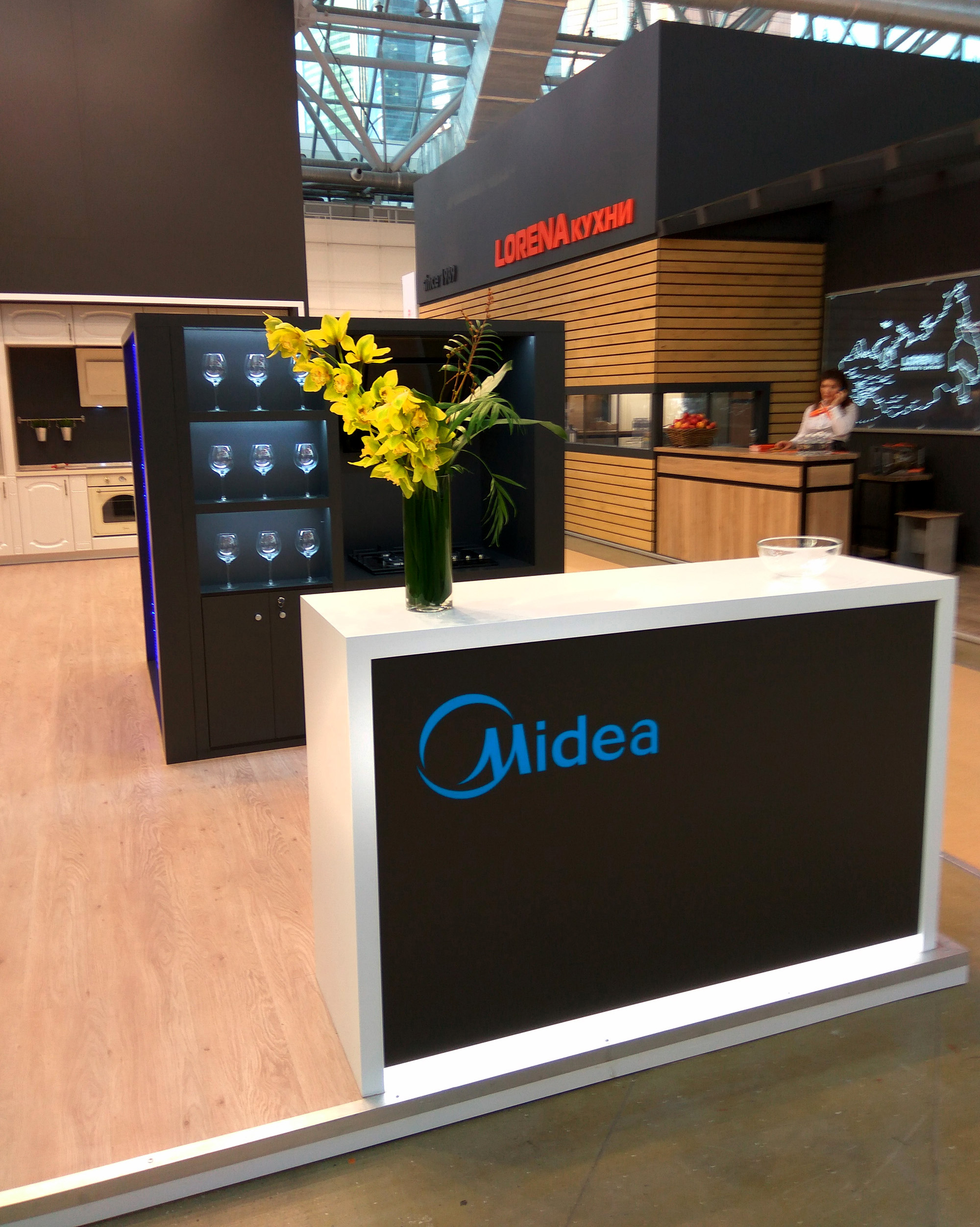 Midea,  выставка Мебель , 2016